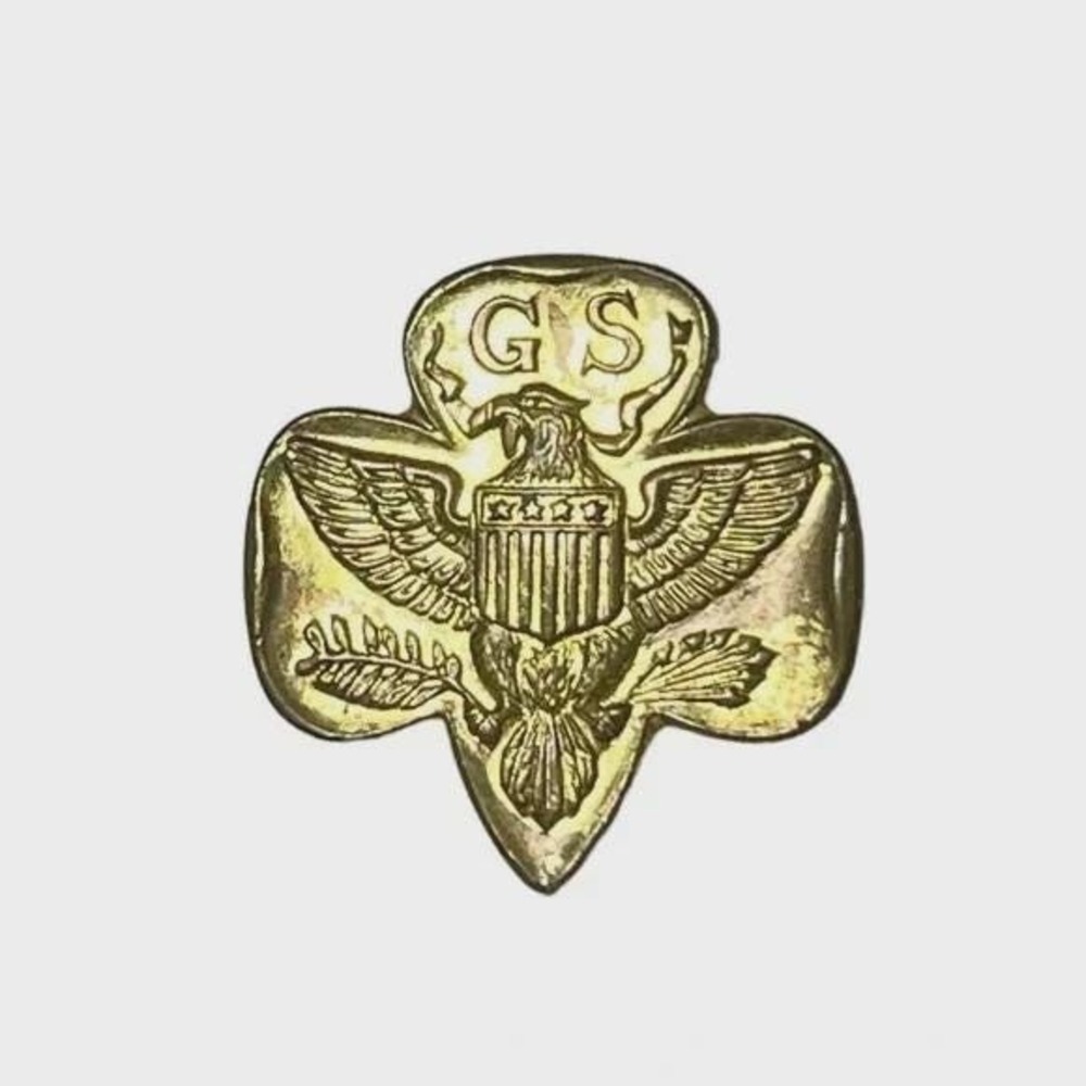 Girl Scout Gold Lapel Vest Sash Pin Vintage‎